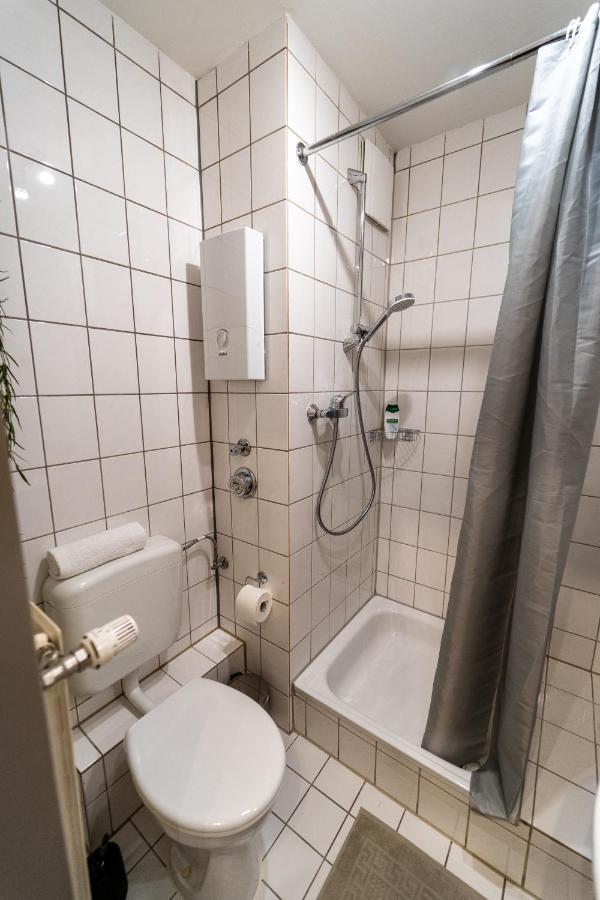 Zentral & Modern Nahe Hauptbahnhof Mit Privatparkplatz & Schnellem Wlan Appartement Essen Buitenkant foto